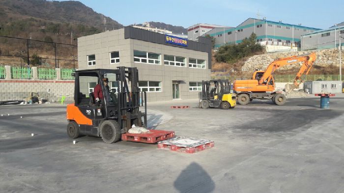 지게차 짐 올리기